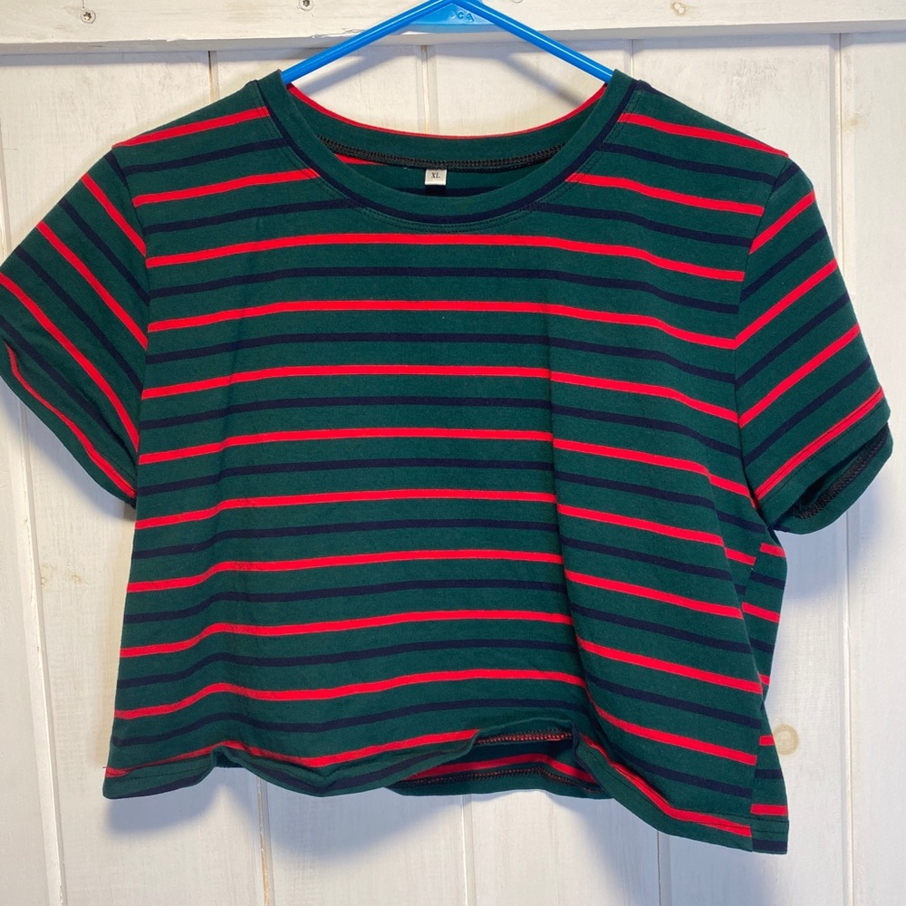Cropped Tee